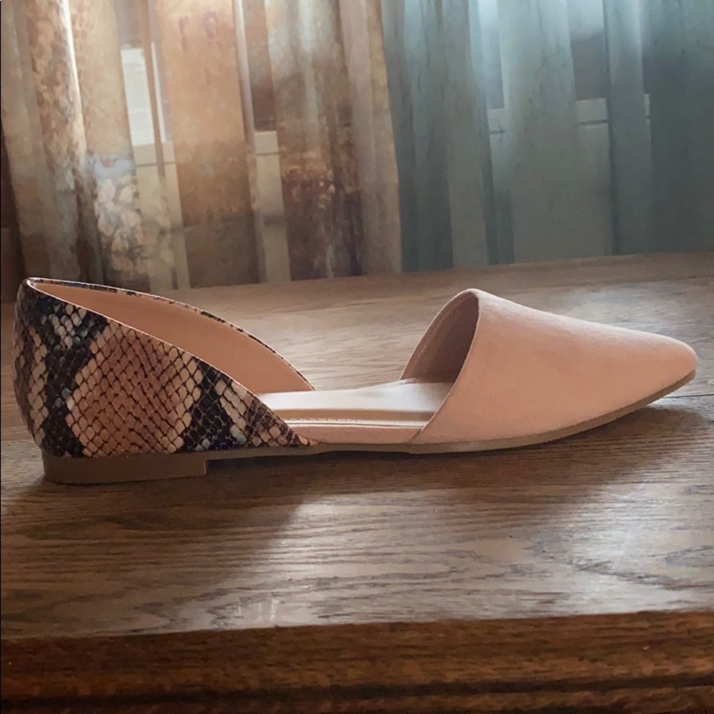 Snake skin shoes